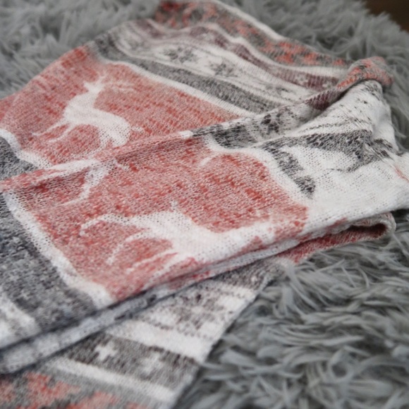 Long Sleeve festive winter sweatshirt - Picture 2 of 4